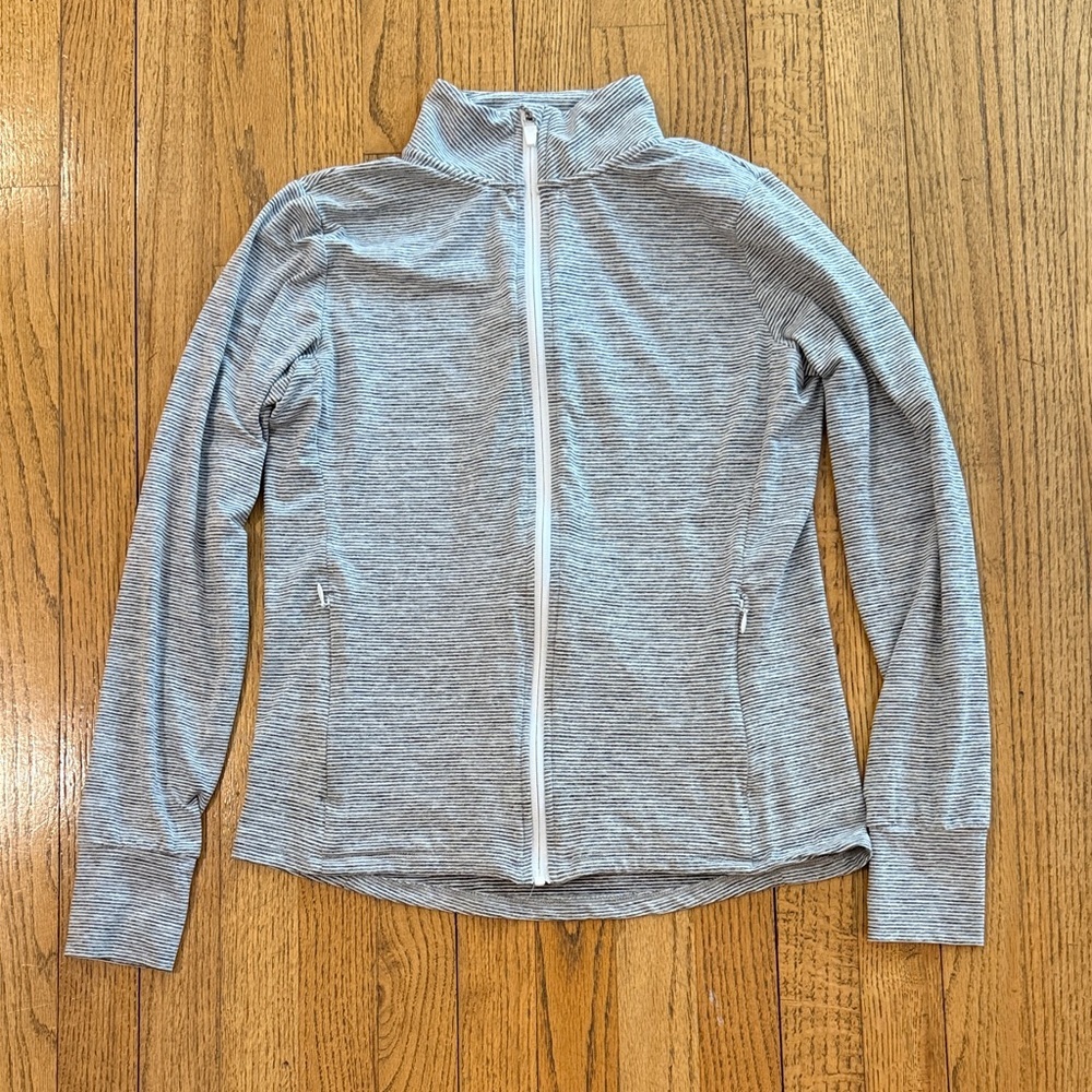Market & Spruce Grey and White Striped Active Jacket Size Small EUC